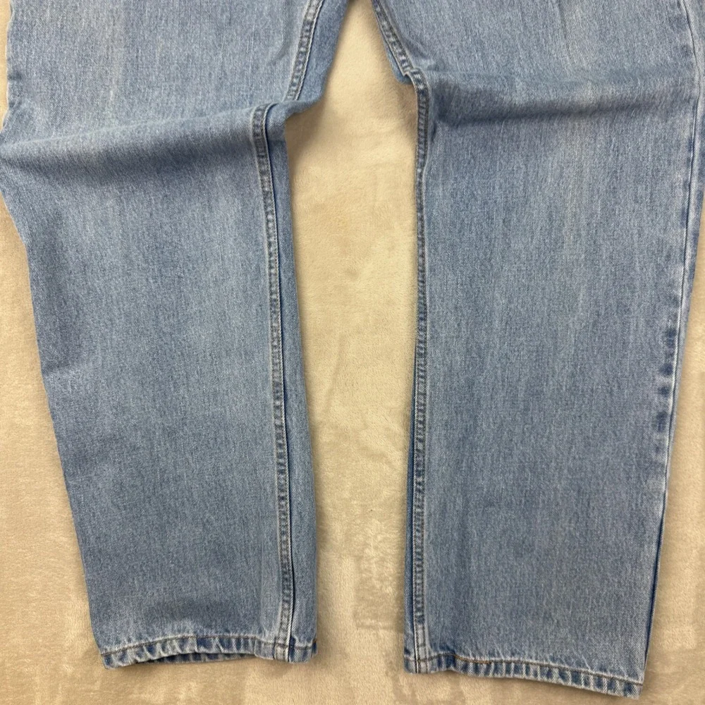 Levis shipping fast